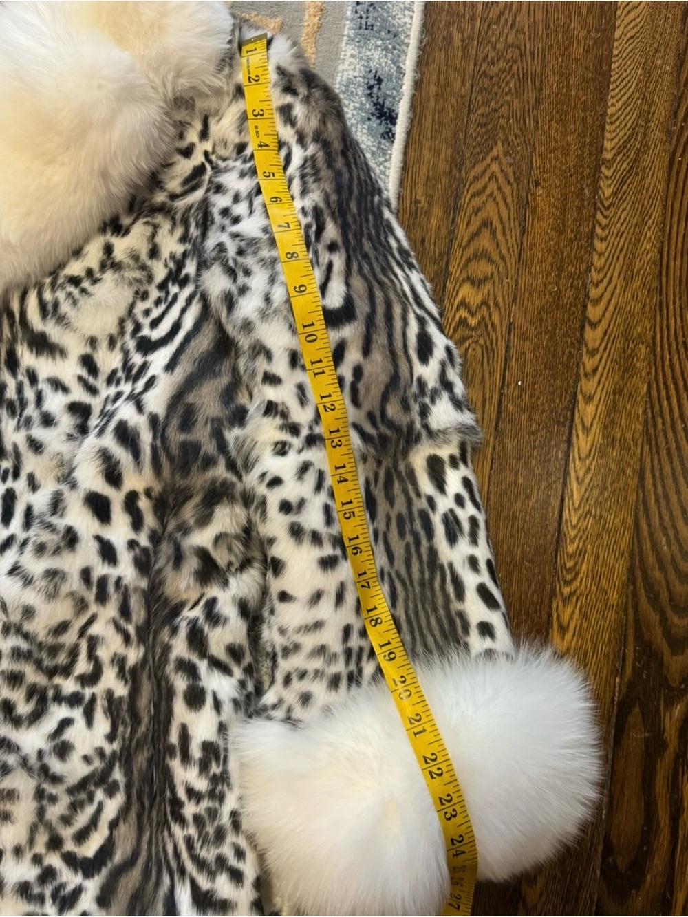 Luxury White & Black Leopard Print rabbit Fur Coat with White fox Collar - Picture 15 of 16